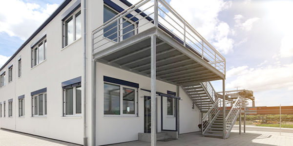 Bauen Sie ihr Buero aus Containern