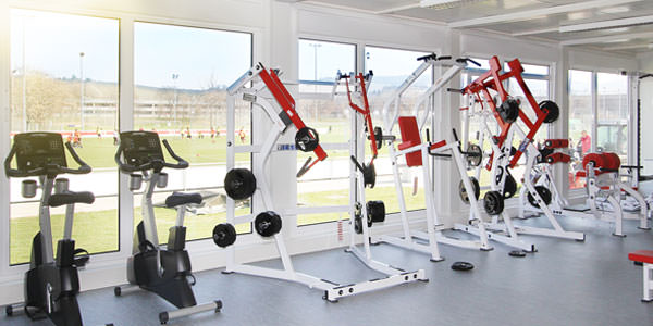 Containergebaeude für Sport-/ Fitnessgebaeude