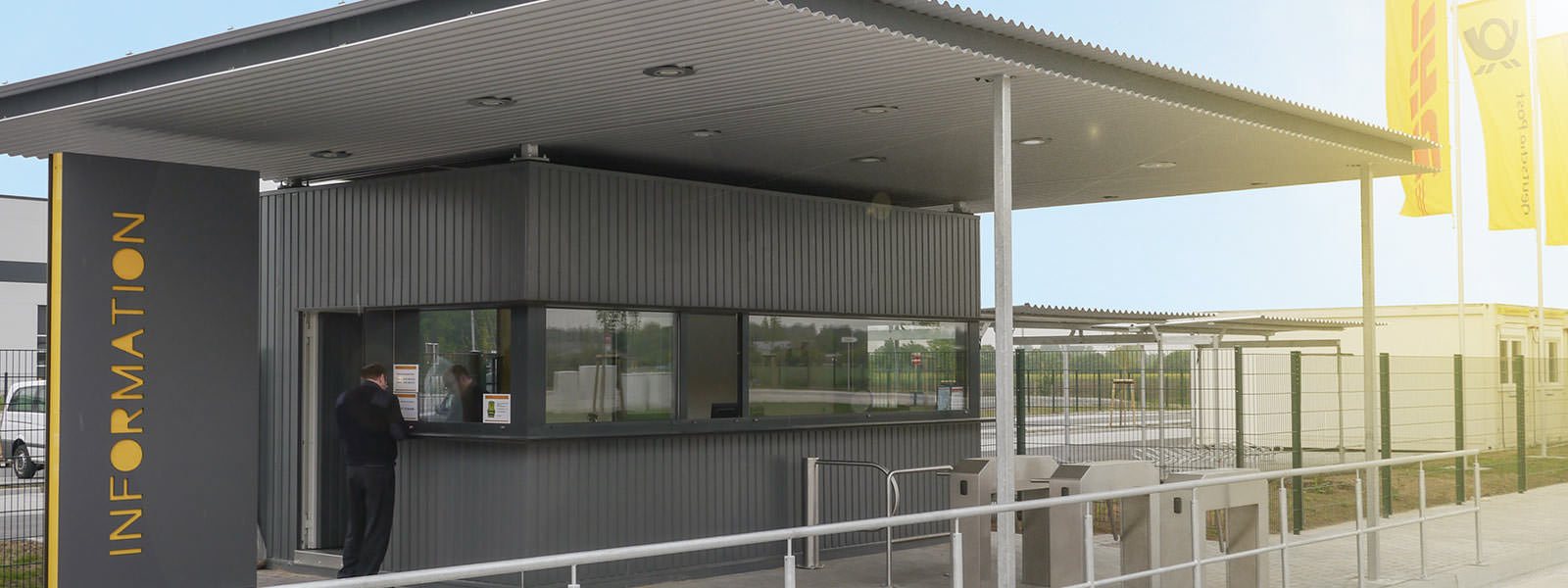 Containerpfoertnerhaus flexibel einsetzbar